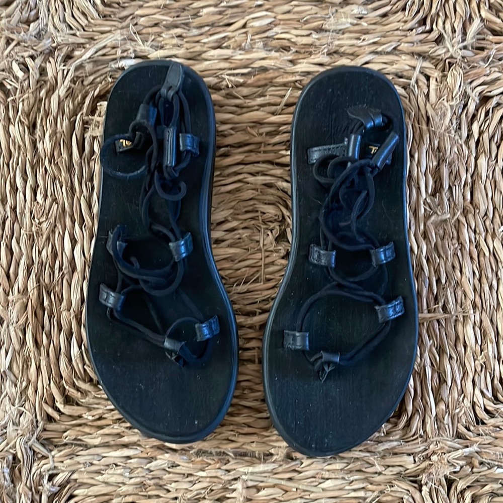 TEVA brand new never worn sandals